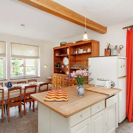 Holiday home Serene Holiday Home In Marcourt Near Forest Rendeux
