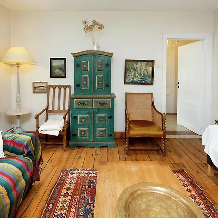Serene Holiday Home In Marcourt Near Forest Holiday home *